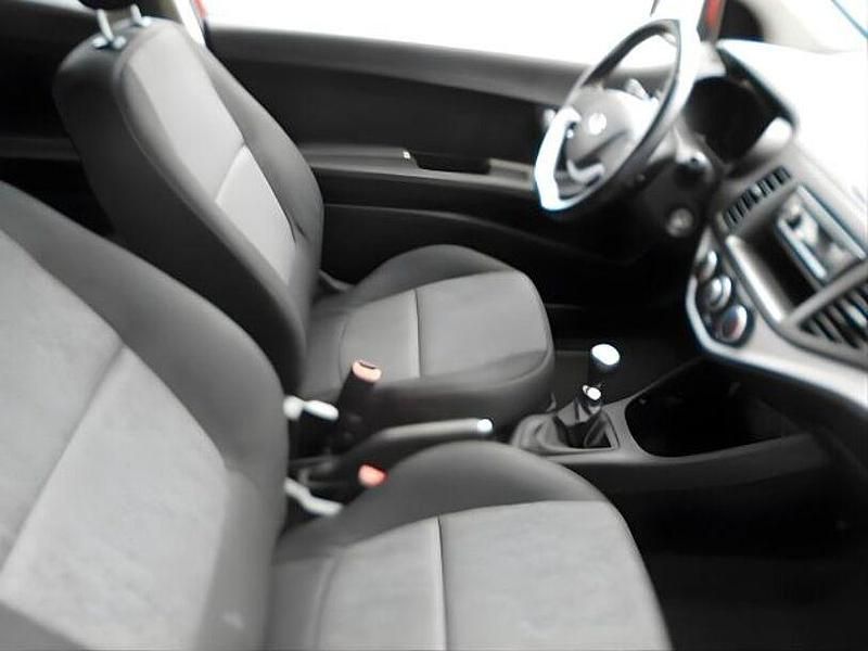 Second-hand Kia Picanto Edition 7 69 CP (50 kW) 2013 Roșu Hatchback