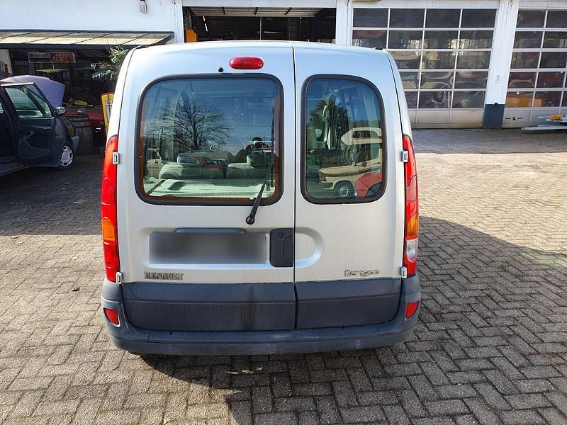 Gebraucht Renault Kangoo 75 PS (55 kW) 2004 Silber Van / Kleinbus