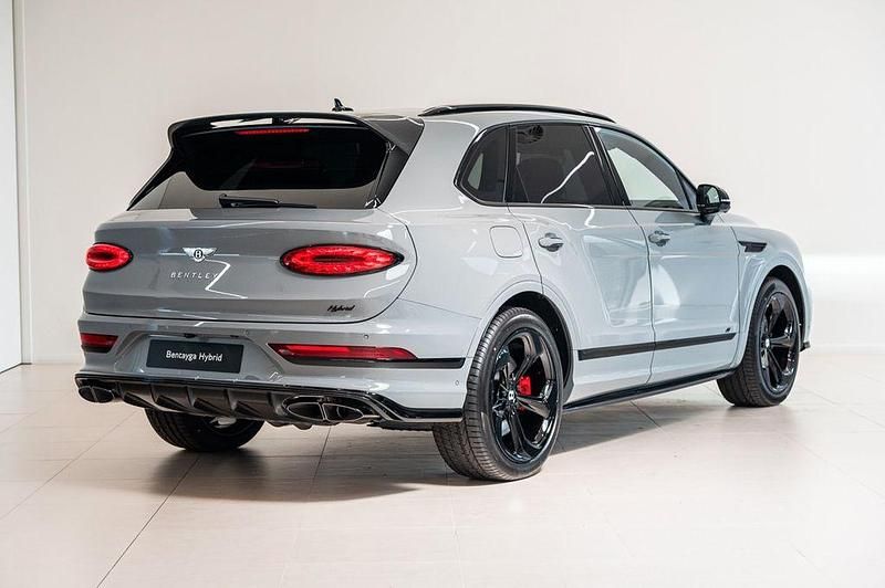 Gebraucht Bentley Bentayga 462 PS (339 kW) 2025 Grau SUV