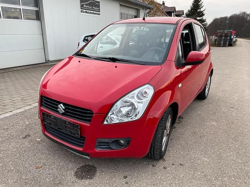 Gebraucht Suzuki Splash 86 PS (63 kW) 2009 Rot Kleinwagen