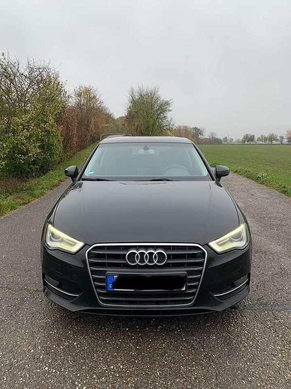 Schwarz Gebraucht 2013 Audi A3 S-Line Limousine | 10.900 € (Superpreis) - Bild 1/4