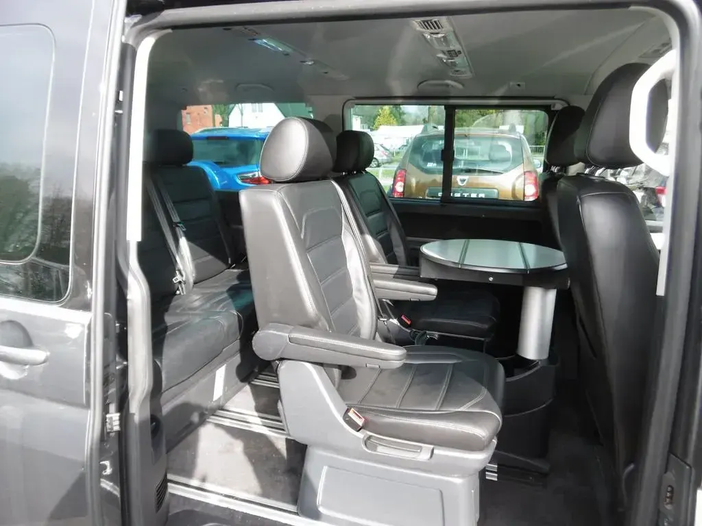 Używany VW T6 Generation Six 204 KM (150 kW) 2017 Szary Van