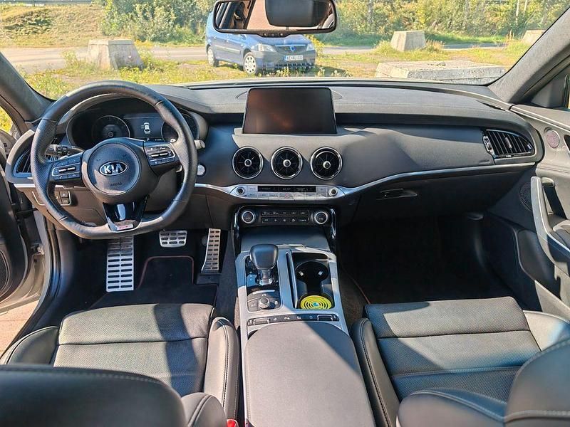Gebraucht Kia Stinger GT 366 PS (269 kW) 2020 Grau Kleinwagen