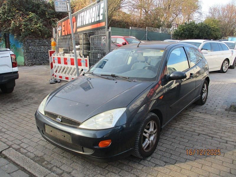 Schwarz Gebraucht 2000 Ford Focus Ghia Coupé | 499 € (Guter Preis) - Bild 1/4