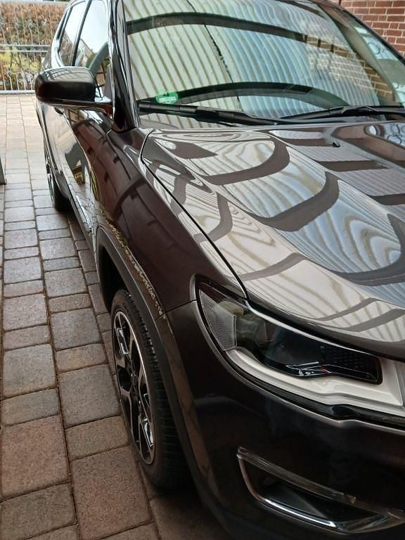 Gebraucht Jeep Compass Limited 170 PS (125 kW) 2020 Grau SUV