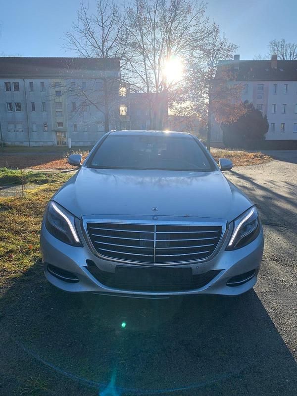 Silber Gebraucht 2014 Mercedes S350 Limousine | 17.500 € - Bild 1/4