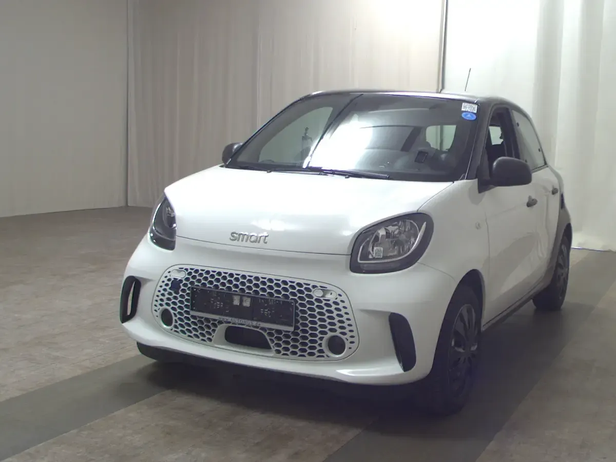 Gebraucht Smart ForFour Electric Drive 60 kW (82 PS) 2022 Weiss Limousine