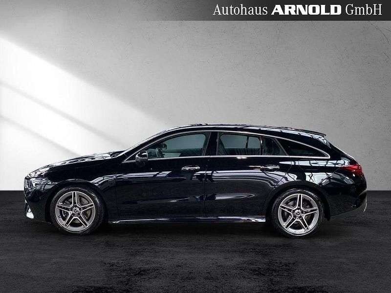 Gebraucht Mercedes CLA200 AMG line 150 PS (110 kW) 2024 Schwarz Limousine