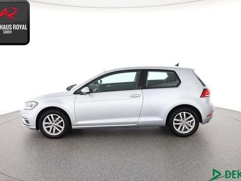 Gebraucht VW Golf VII Comfortline 110 PS (80 kW) 2018 Silber (metallic) Limousine