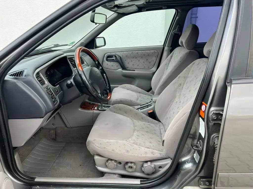 Gebraucht Nissan Primera 140 PS (102 kW) 2000 Grau Kombi