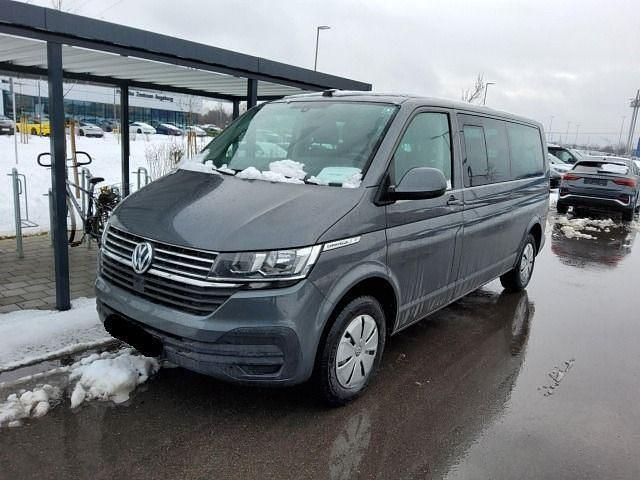 Gebraucht VW Caravelle Comfortline 150 PS (110 kW) 2023 Grau Van / Kleinbus