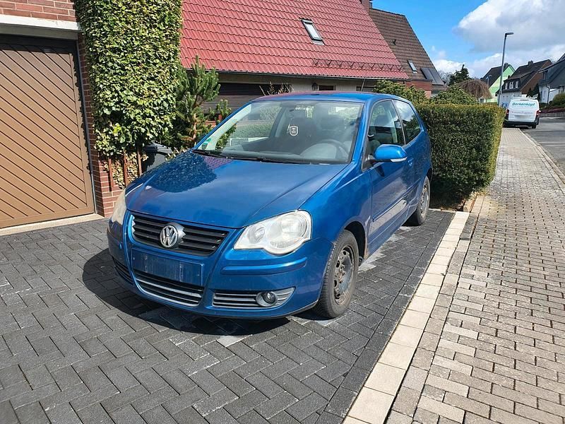 Gebraucht VW Polo 69 PS (50 kW) 2006 Blau Kleinwagen