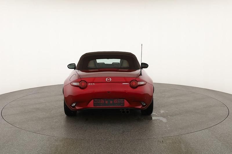 Soul red crystal metallic Gebraucht 2021 Mazda MX5 Selection Cabrio | 23.995 € (Fairer Preis) - Bild 1/4