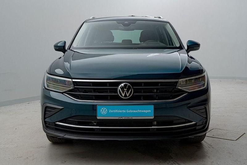 Gebraucht VW Tiguan Active 245 PS (180 kW) 2023 Blau SUV