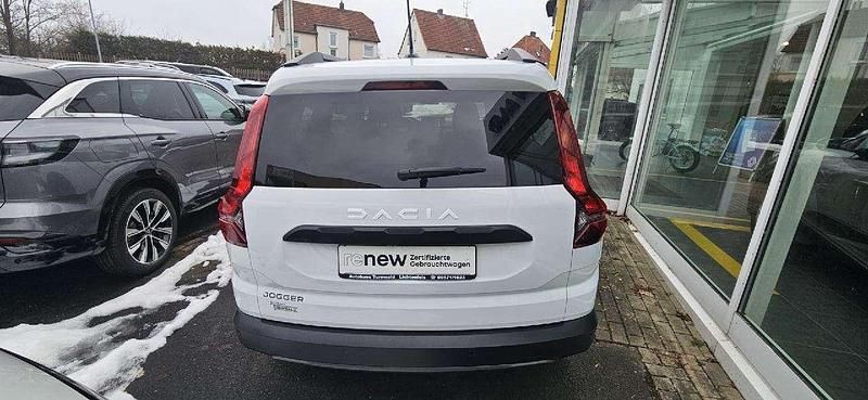Gebraucht Dacia Jogger Expression 101 PS (74 kW) 2023 Gletscherweiss Van / Kleinbus