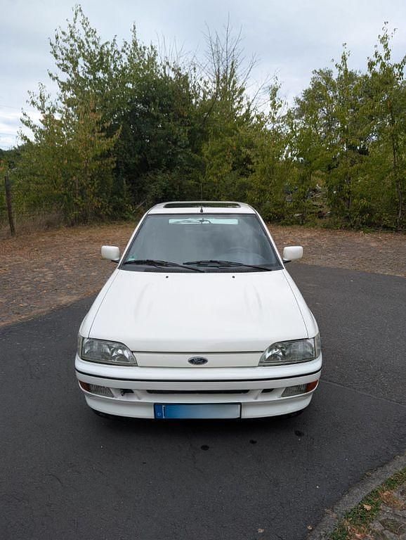 Gebraucht Ford Escort RS 190 PS (139 kW) 1991 Weiß Limousine