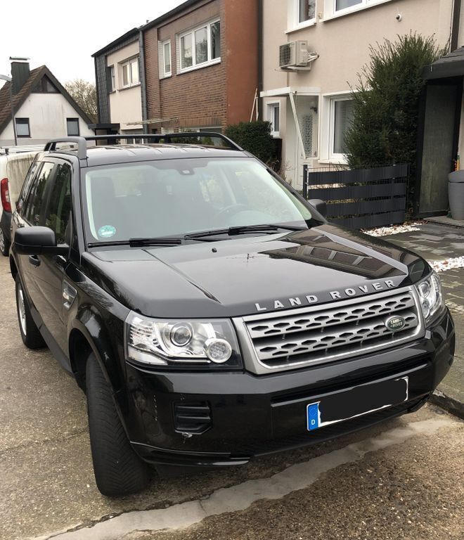 Schwarz Gebraucht 2014 Land Rover Freelander 2 S SUV | 11.200 € (Teuer) - Bild 1/4