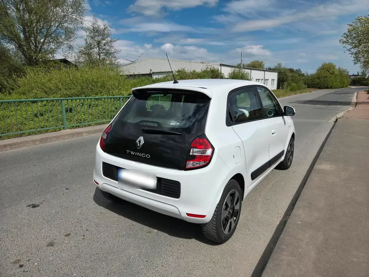 Gebraucht Renault Twingo SE 71 PS (52 kW) 2016 Weiß Kleinwagen