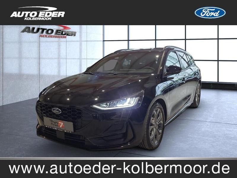 Obsidianschwarz (metallic) Gebraucht 2024 Ford Focus ST-Line Kombi | 23.880 € (Guter Preis) - Bild 1/4