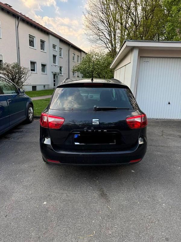 Second-hand Seat Ibiza Reference 86 CP (63 kW) 2014 Negru Hatchback