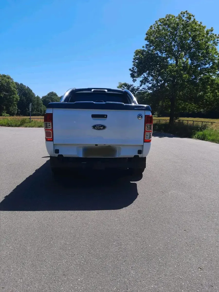 Gebraucht Ford Ranger 150 PS (110 kW) 2015 Weiß Pickup