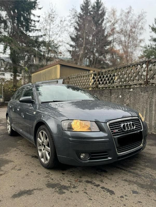 Grau Gebraucht 2007 Audi A3 Sportback S-Line Kleinwagen | 3.700 € (Guter Preis) - Bild 1/4