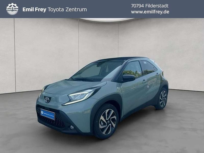 Blau Neu 2025 Toyota Aygo X SUV | 20.720 € - Bild 1/4