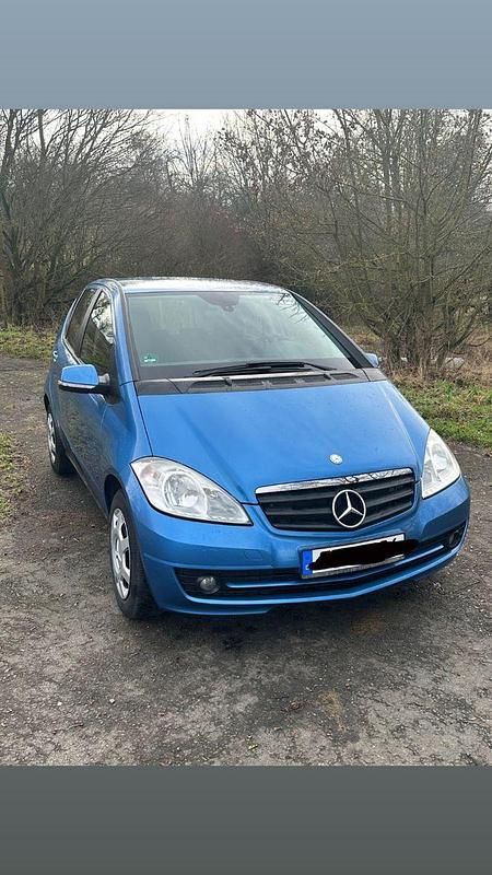 Blau Gebraucht 2010 Mercedes A150 Limousine | 4.999 € (Fairer Preis) - Bild 1/4