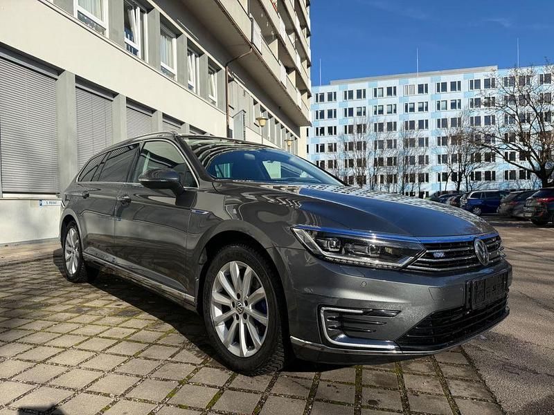 Gebraucht VW Passat GTE 218 PS (160 kW) 2017 Grau Kombi