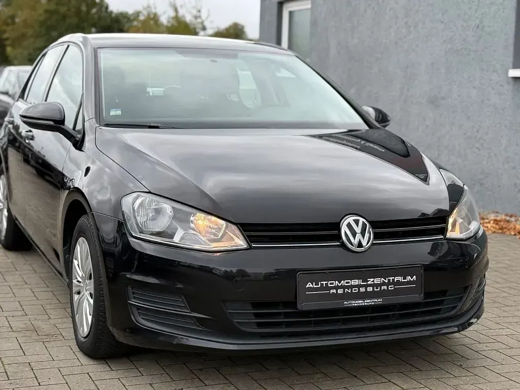 Gebraucht VW Golf VII Trendline 86 PS (63 kW) 2013 Schwarz Limousine