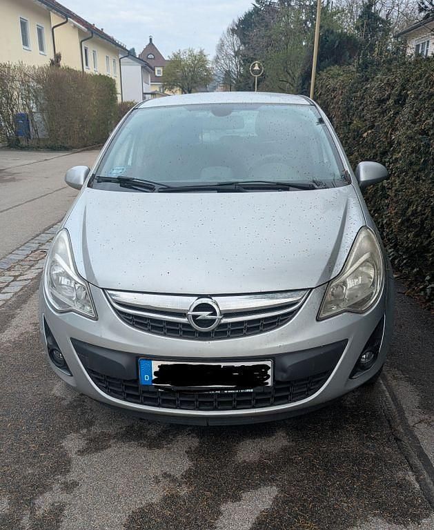 Usata Opel Corsa Active 87 CV (63 kW) 2013 Argento Utilitaria
