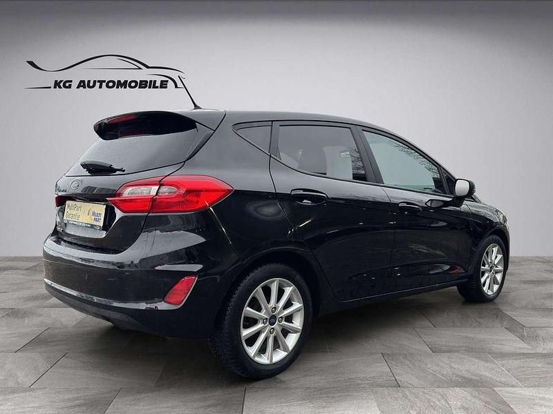 Gebraucht Ford Fiesta Cool & Connect 101 PS (74 kW) 2018 Schwarz Kleinwagen