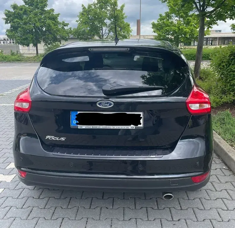Gebraucht Ford Focus ST-Line 150 PS (110 kW) 2016 Schwarz Limousine