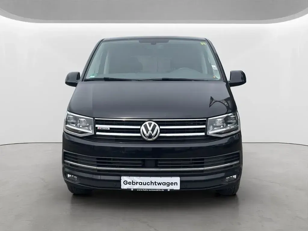 Usado VW Multivan Highline 204 CV (150 kW) 2017 Negro Monovolumen