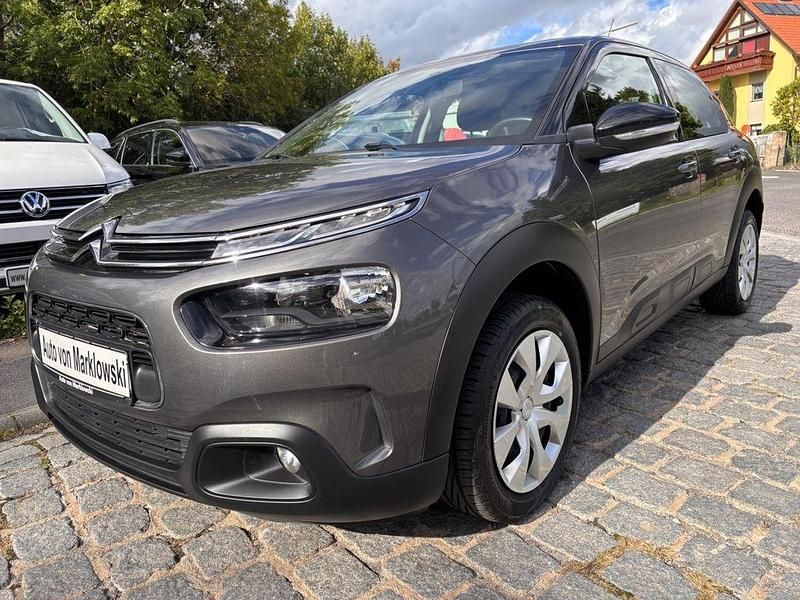 Grau Gebraucht 2019 Citroën C4 Cactus Feel Kleinwagen | 10.880 € (Etwas zu teuer) - Bild 1/4