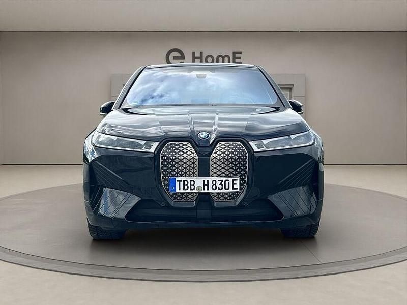 Gebraucht BMW iX Executive 455 kW (619 PS) 2023 Saphirschwarz metallic SUV
