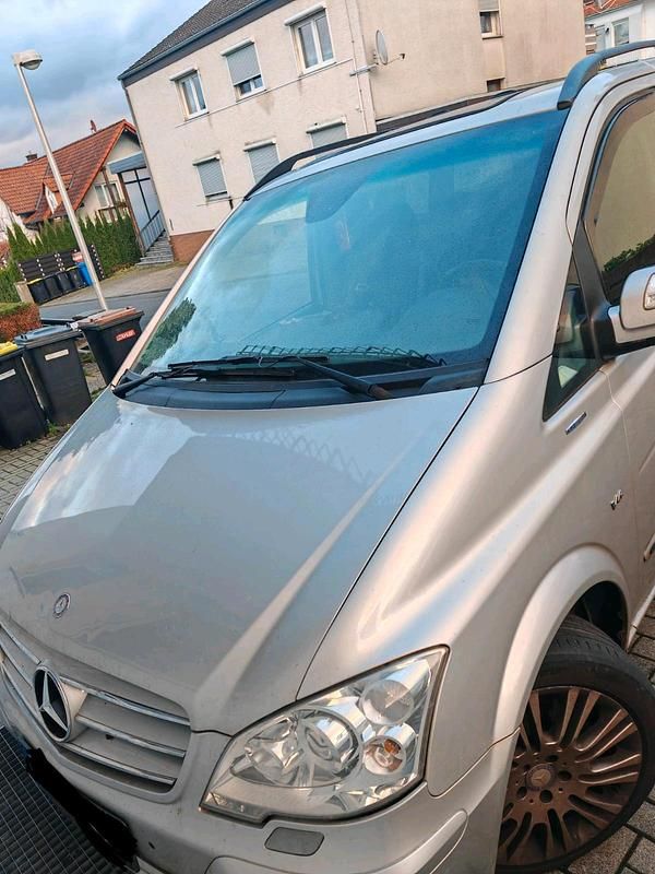 Silber Gebraucht 2013 Mercedes Viano Van / Kleinbus | 16.500 € (Guter Preis) - Bild 1/3