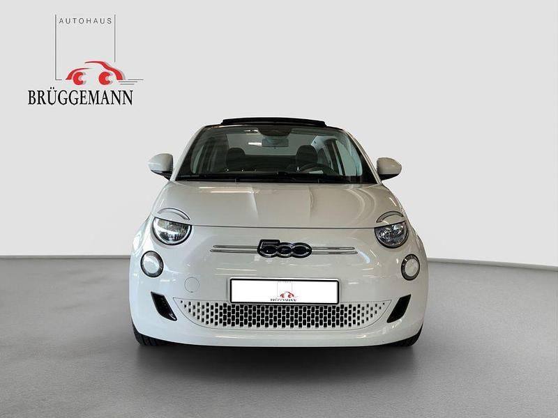 Gebraucht Fiat 500e 86 kW (118 PS) 2023 Arktis weiß Cabrio
