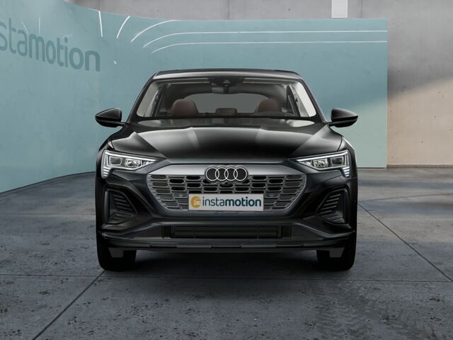 Gebraucht Audi Q8 e-tron Ambiente 250 kW (340 PS) 2023 Schwarz SUV