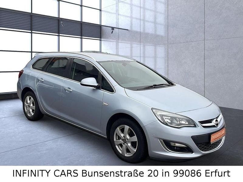 Gebraucht Opel Astra Exklusiv 140 PS (102 kW) 2015 Silber Kombi