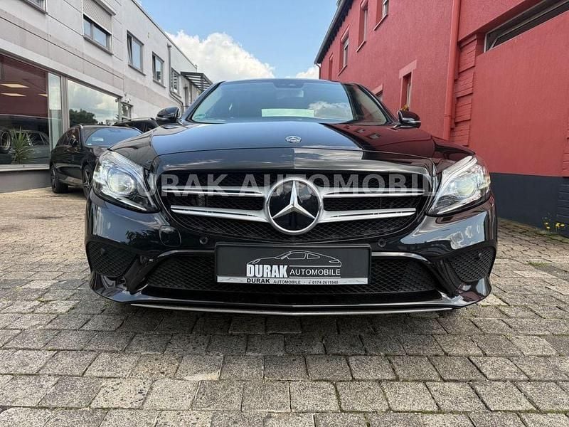 Schwarz Gebraucht 2019 Mercedes C200 Limousine | 26.900 € (Guter Preis) - Bild 1/4