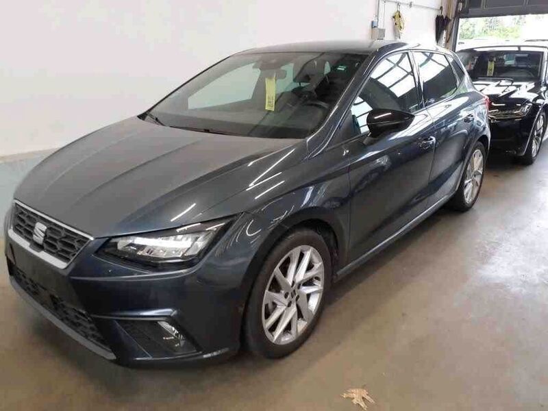 "magnetic tech" Gebraucht 2024 Seat Ibiza FR-Line Limousine | 15.090 € (Guter Preis) - Bild 1/4