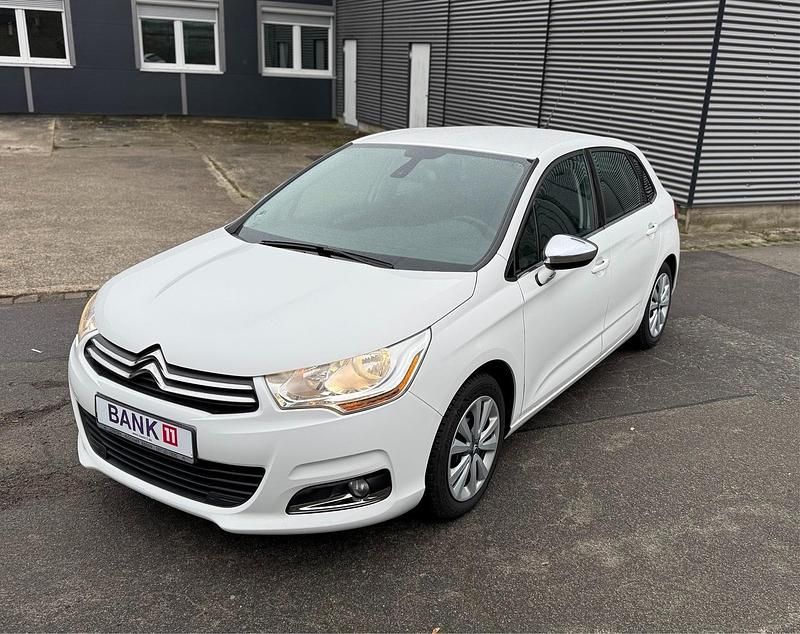 Gebraucht Citroën C4 SELECTION 114 PS (83 kW) 2014 Weiß Limousine