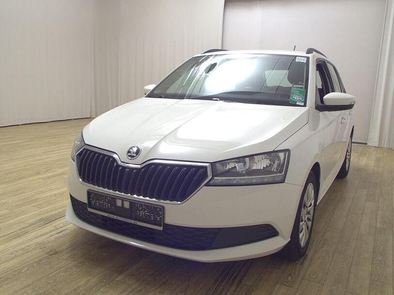 Gebraucht Skoda Fabia Ambition 95 PS (69 kW) 2022 Weiss Kleinwagen