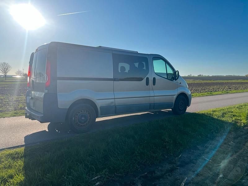 Gebraucht Opel Vivaro 114 PS (83 kW) 2008 Grau Van / Kleinbus