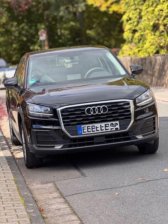 Schwarz Gebraucht 2019 Audi Q2 SUV | 17.400 € (Guter Preis) - Bild 1/4