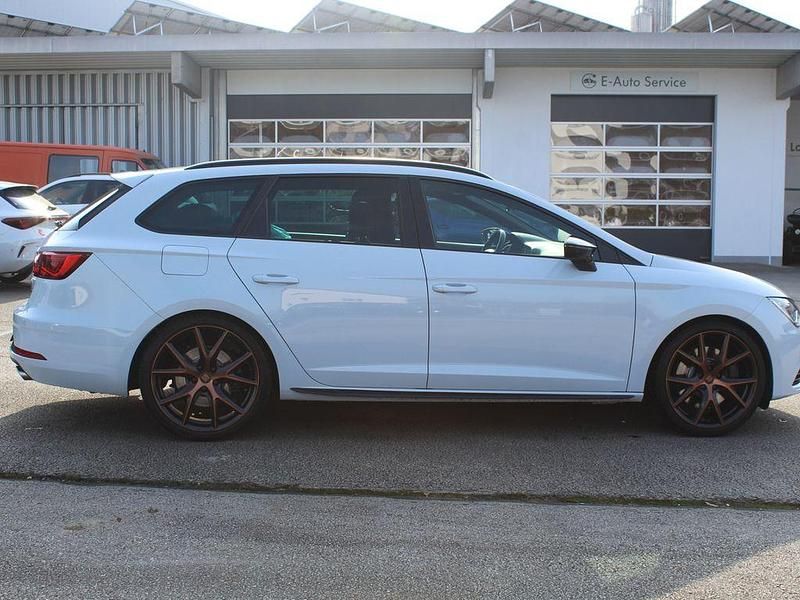 Gebraucht Seat Leon ST CUPRA 300 PS (220 kW) 2020 Dynamic grau (metallic) Kombi