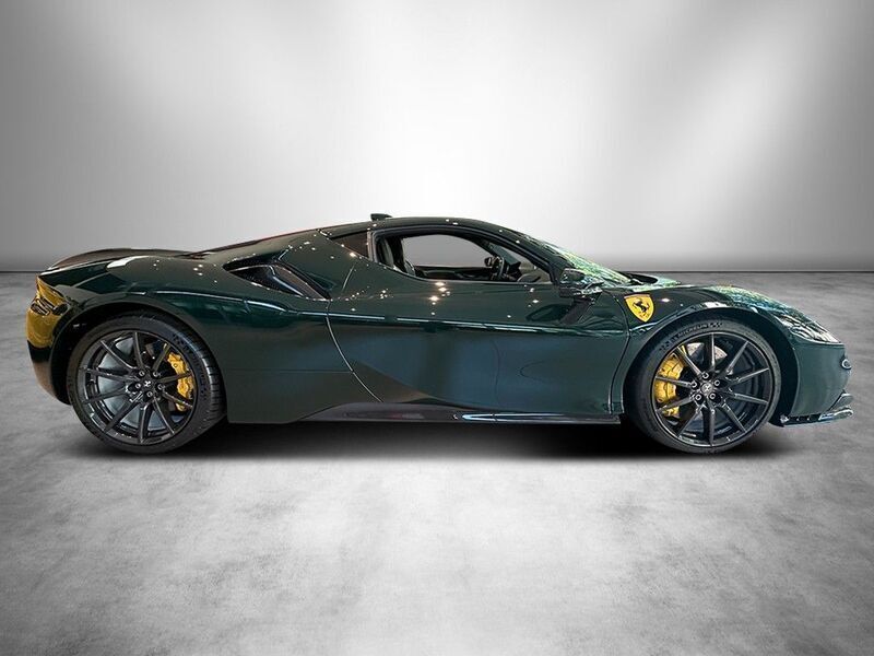 Second-hand Ferrari SF90 1006 CP (739 kW) 2021 Verde Coupe