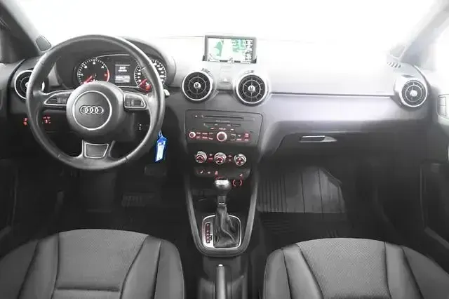 Gebraucht Audi A1 Sportback Sport 90 PS (66 kW) 2012 Schwarz Kleinwagen