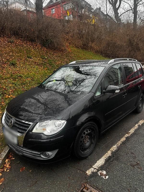 Schwarz Gebraucht 2007 VW Touran Van / Kleinbus | 2.000 € (Superpreis) - Bild 1/4